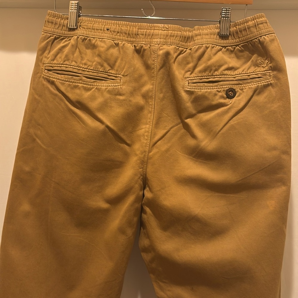Gently Worn American Eagle Men’s Khaki Joggers Size Medium - Picture 2 of 11